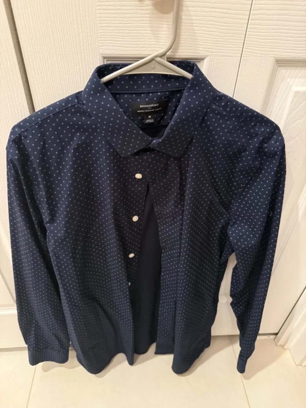 Banana Republic Mens Slim Dress Shirt - M - Black Mini Geo - USED